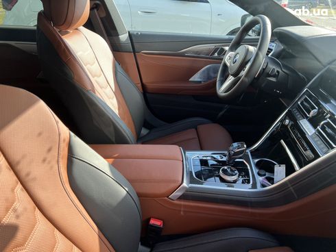 BMW 8 серия 2022 - фото 12