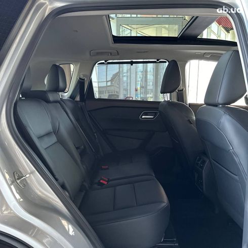 Nissan X-Trail 2024 серебристый - фото 11