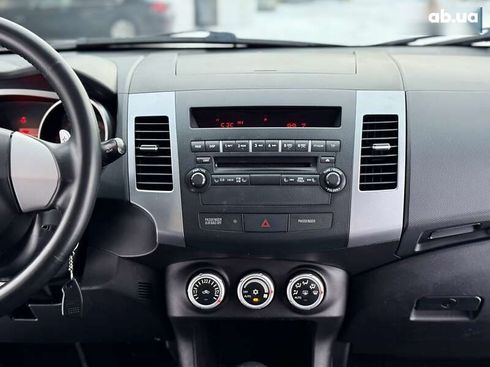 Mitsubishi Outlander XL 2007 - фото 25