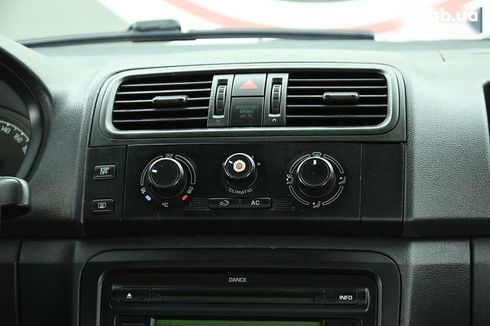 Skoda Fabia 2009 - фото 30