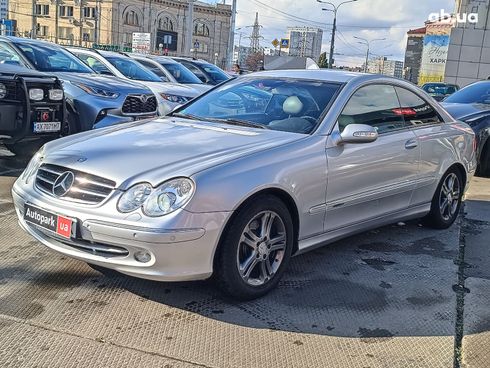 Mercedes-Benz CLK-Класс 2002 серый - фото 4