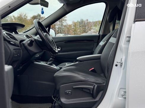 Renault Scenic 2011 белый - фото 23