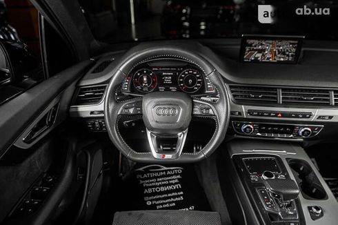 Audi Q7 2018 - фото 26