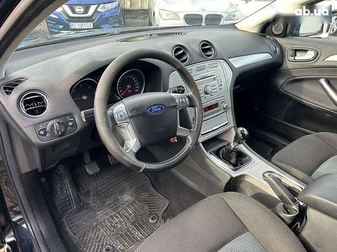 Ford Mondeo 2010 - фото 15