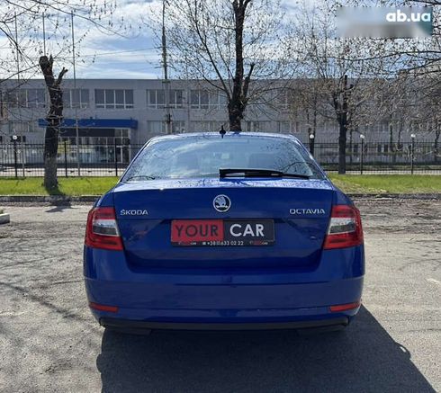 Skoda Octavia 2020 - фото 16