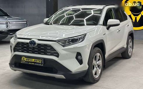 Toyota RAV4 2020 - фото 3