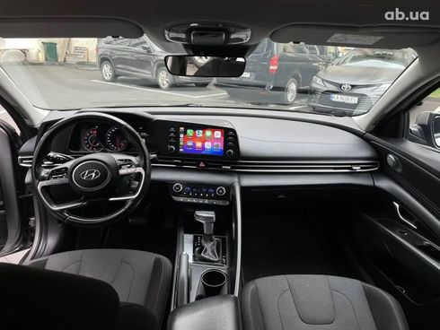 Hyundai Elantra 2021 серый - фото 6