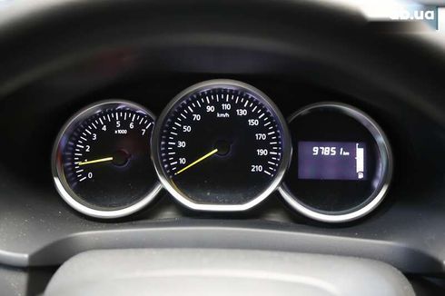 Renault Sandero 2019 - фото 17