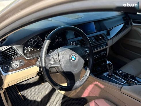 BMW 5 серия 2010 - фото 15