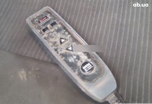 Volvo 320 2010 - фото 7