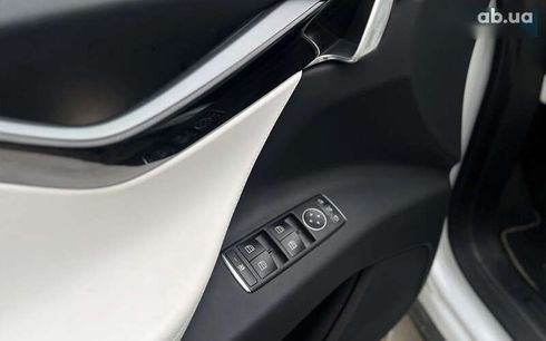 Tesla Model X 2019 - фото 16