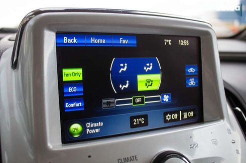 Chevrolet Volt 2012 - фото 16