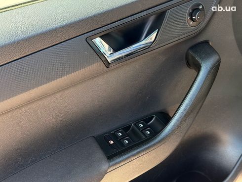 Skoda Fabia 2015 синий - фото 13