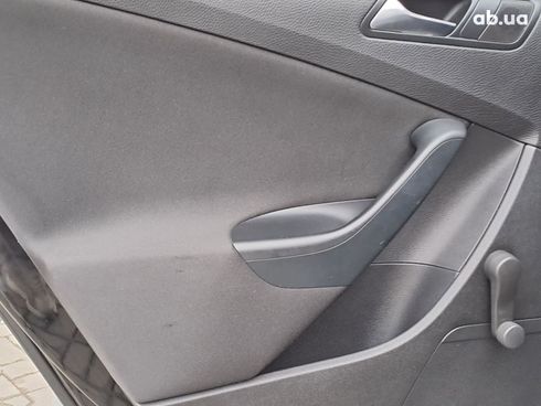 Volkswagen Passat 2010 черный - фото 14