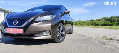 Nissan Leaf 2018 коричневый - фото 2