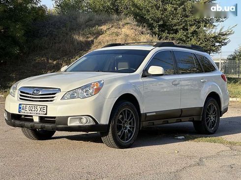 Subaru Outback 2011 - фото 2