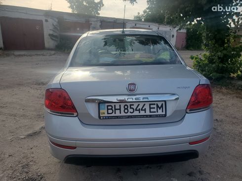 Fiat Linea 2013 серебристый - фото 8