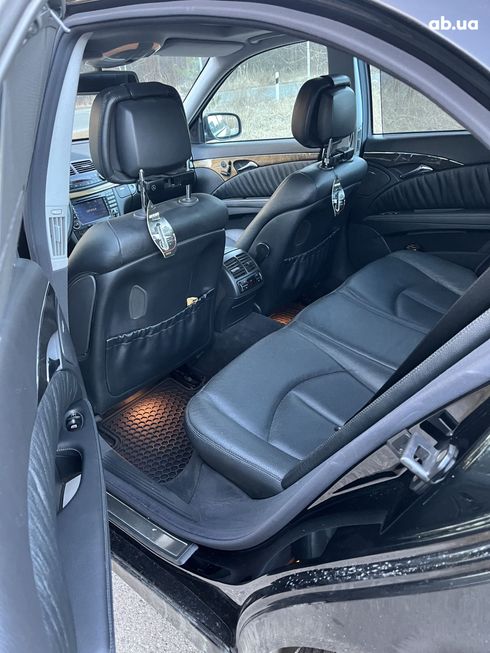 Mercedes-Benz E-Класс 2005 черный - фото 16