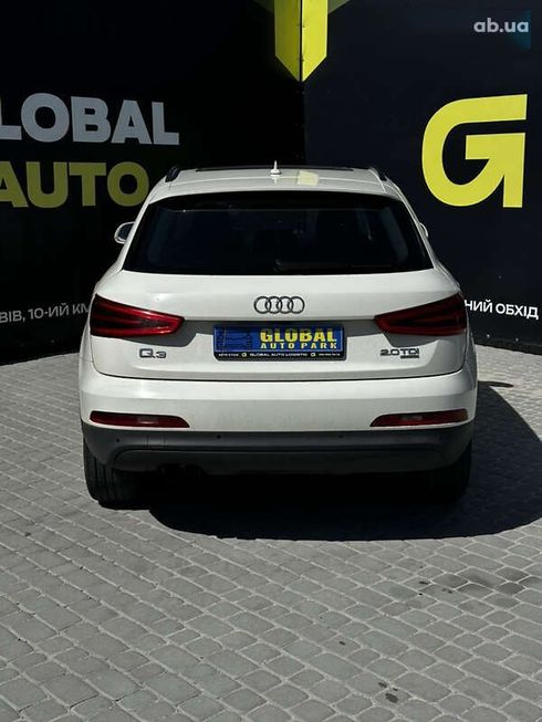 Audi Q3 2013 - фото 18