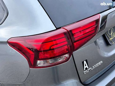 Mitsubishi Outlander 2020 - фото 9