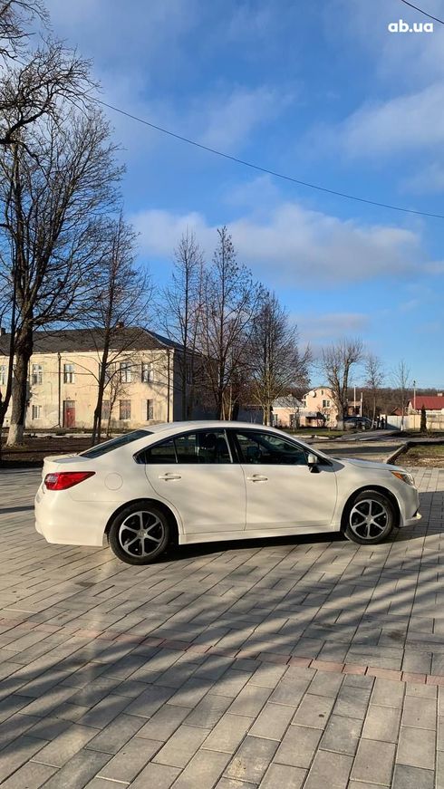 Subaru Legacy 2017 - фото 17