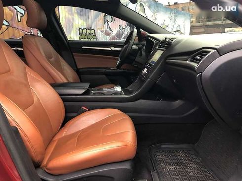 Ford Fusion 2019 - фото 10