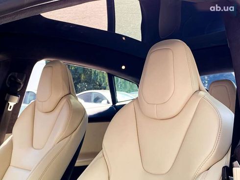 Tesla Model S 2019 - фото 14