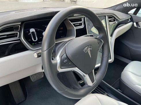 Tesla Model S 2015 белый - фото 29