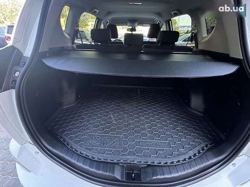 Toyota RAV4 2017 - фото 28