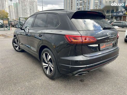 Volkswagen Touareg 2020 - фото 13