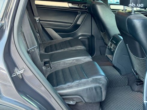 Volkswagen Touareg 2012 серый - фото 27