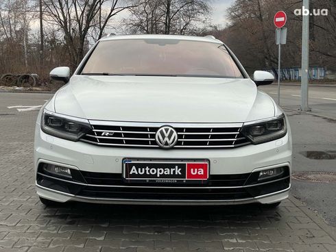 Volkswagen passat b8 2018 белый - фото 2