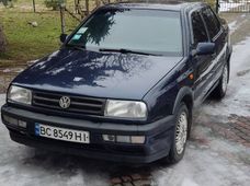 Купити Volkswagen Vento бу в Україні - купити на Автобазарі