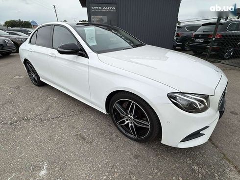 Mercedes-Benz E-Класс 2019 - фото 8
