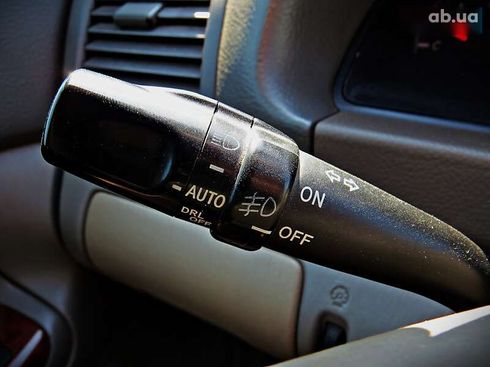 Toyota Camry 2004 - фото 9