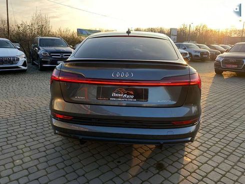 Audi E-Tron 2021 - фото 7