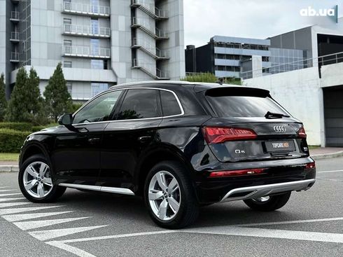 Audi Q5 2018 - фото 14