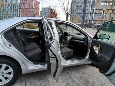 Toyota Camry 2007 - фото 25