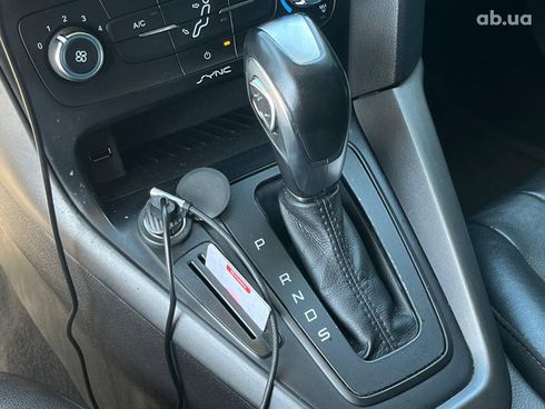 Ford Focus 2016 серый - фото 14