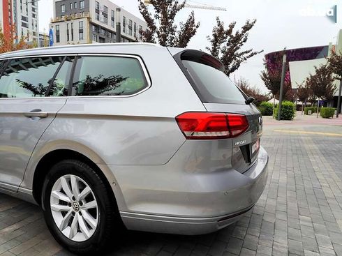 Volkswagen Passat 2019 - фото 15