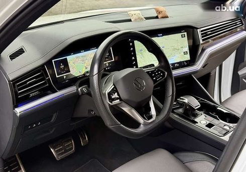 Volkswagen Touareg 2023 - фото 30