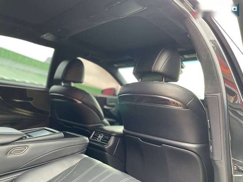 Lexus LS 2018 - фото 26