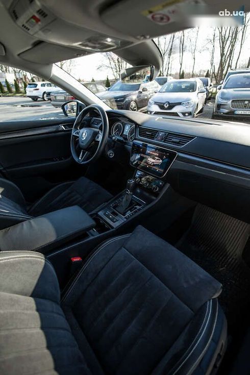 Skoda Superb 2020 - фото 23