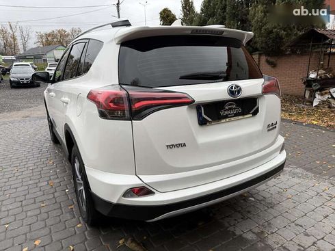 Toyota RAV4 2018 - фото 24
