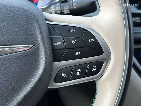 Chrysler Pacifica 2017 - фото 25