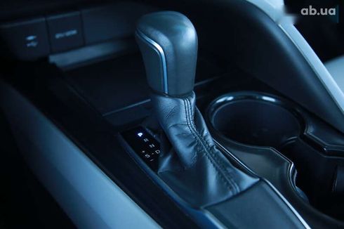 Toyota Camry 2018 - фото 17