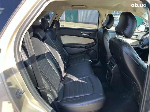 Ford Edge 2018 - фото 30