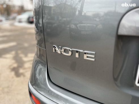 Nissan Note 2011 серый - фото 14