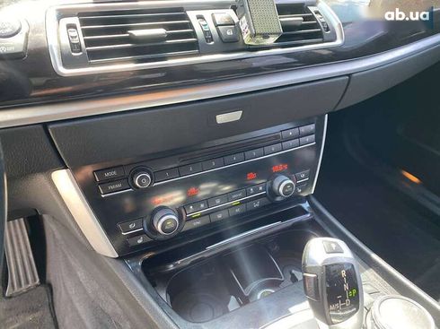 BMW 5 серия 2015 - фото 20