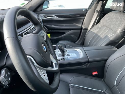 BMW 7 серия 2021 - фото 4